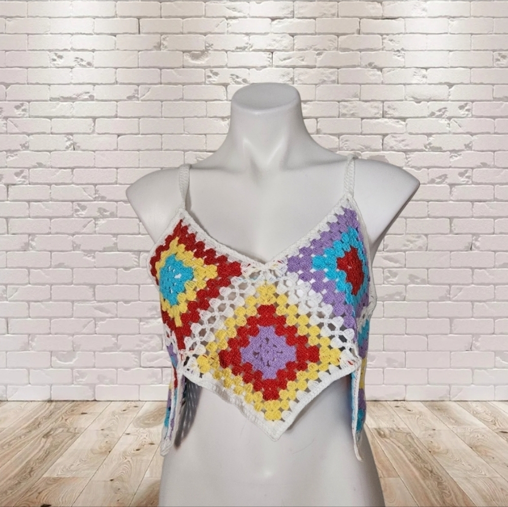 Multicolor Crochet Geometric Crop Top